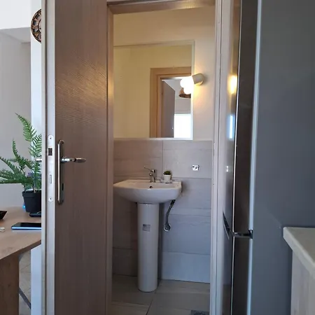 Evagelia Luxury 3 *