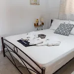 Evagelia Luxury 3 Nikiana
